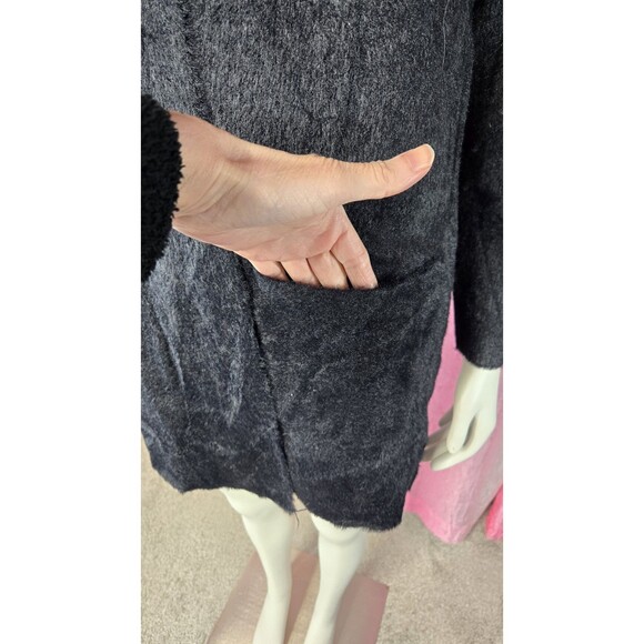 LOVE TOKEN Black Faux Fur Cozy Open Front Cardigan Size Large - Picture 5 of 12